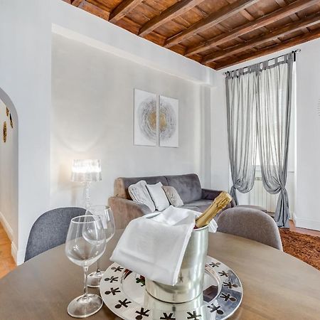 Campo Dei Fiori Royal Orchid Apartment 로마 외부 사진